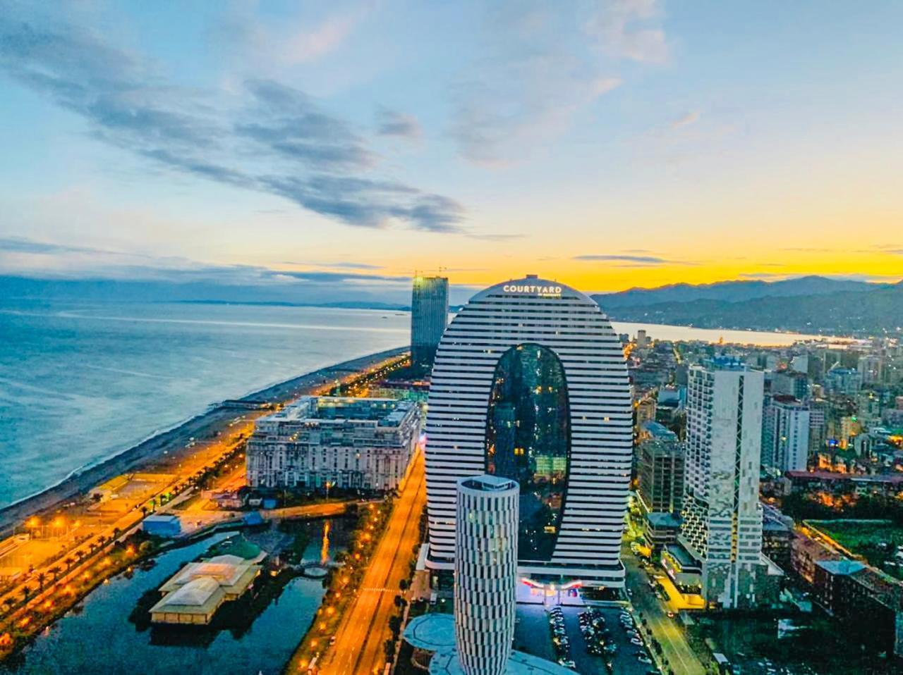 Luxury Batumi Hotel Екстериор снимка