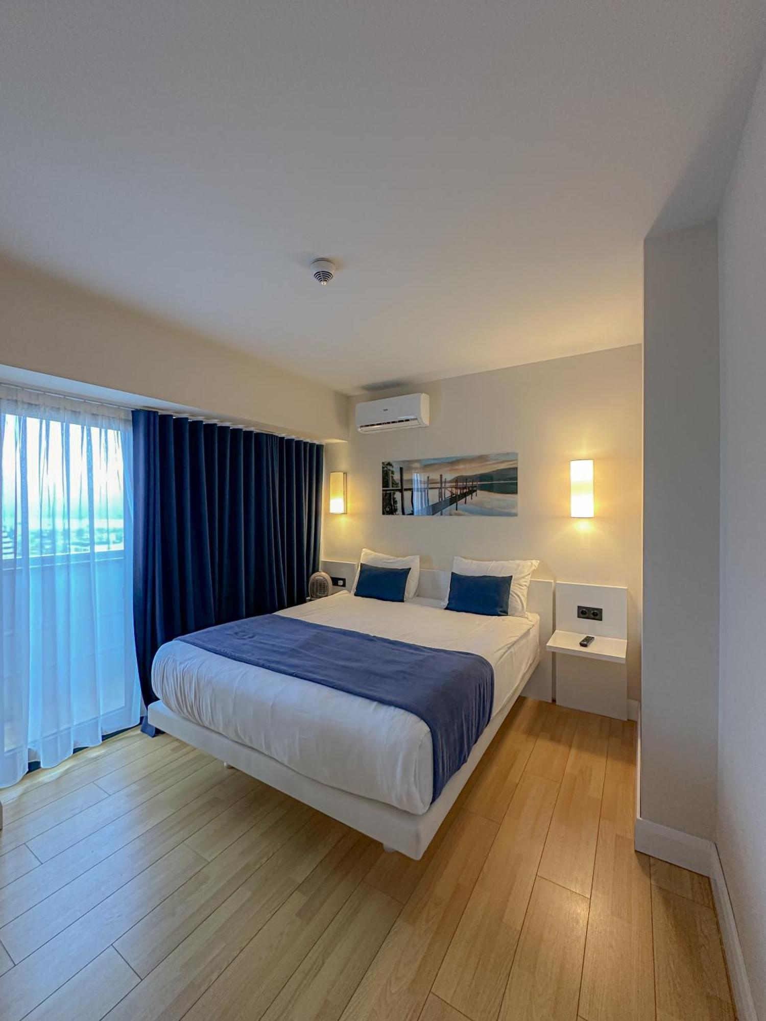 Luxury Batumi Hotel Екстериор снимка