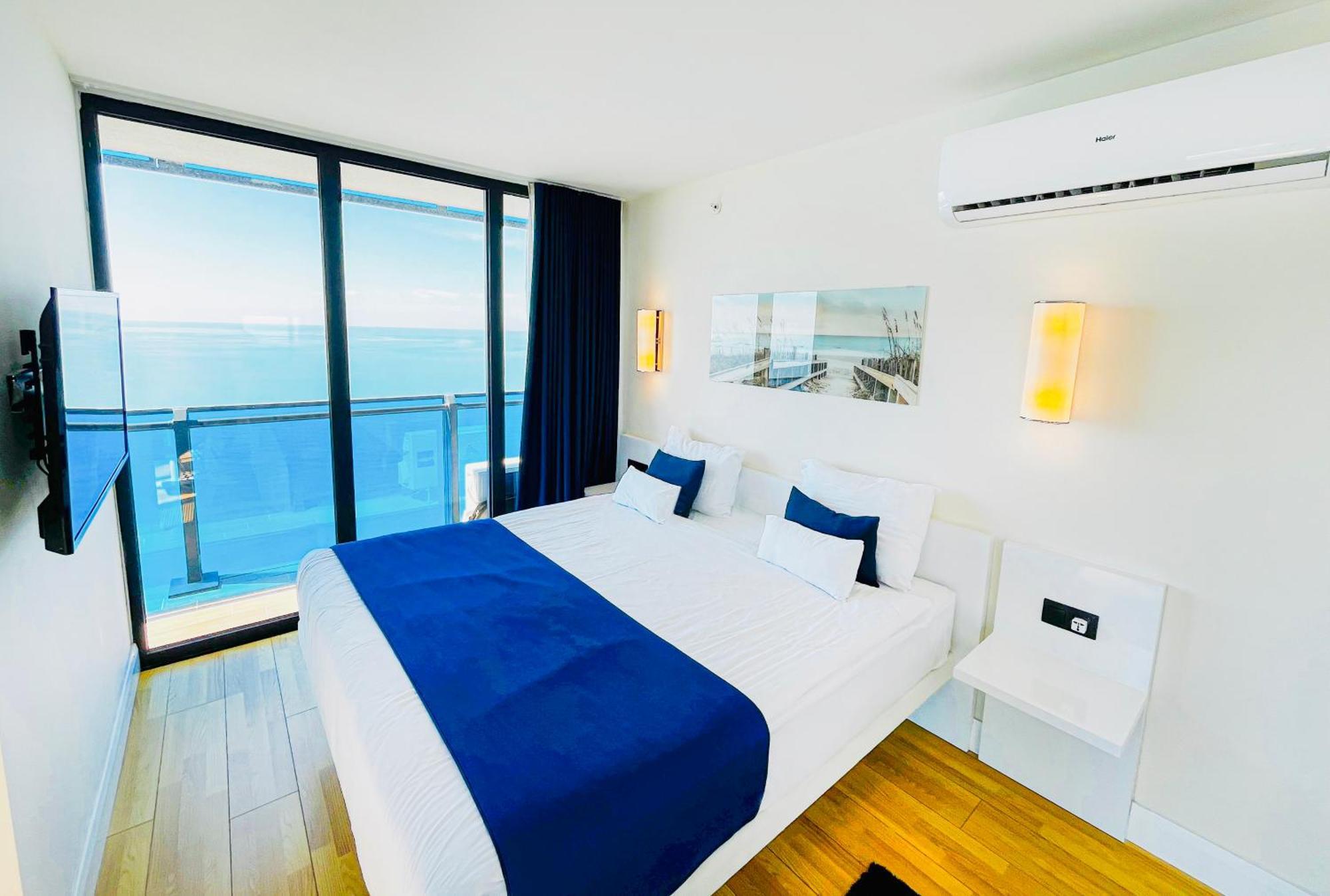 Luxury Batumi Hotel Екстериор снимка