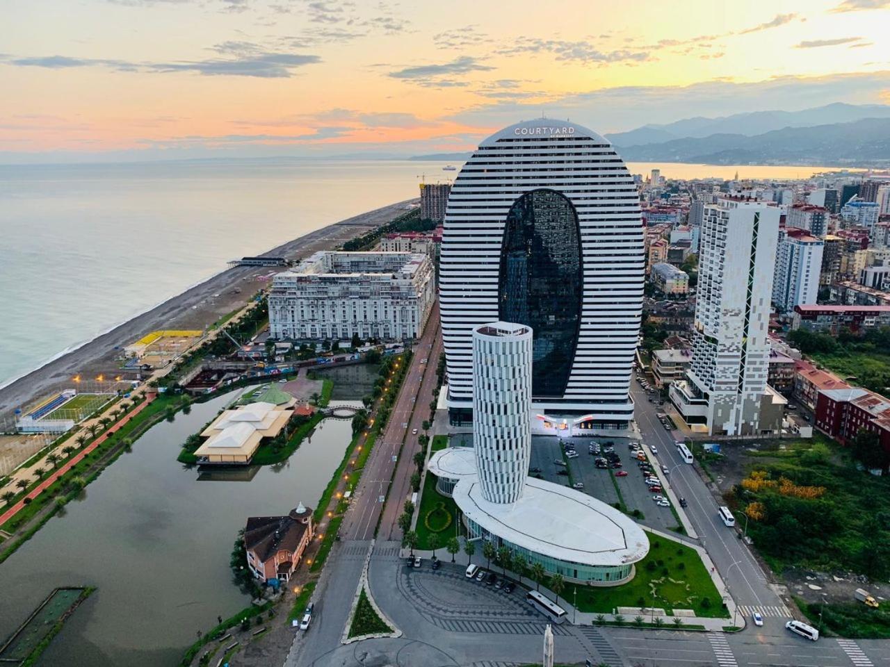 Luxury Batumi Hotel Екстериор снимка