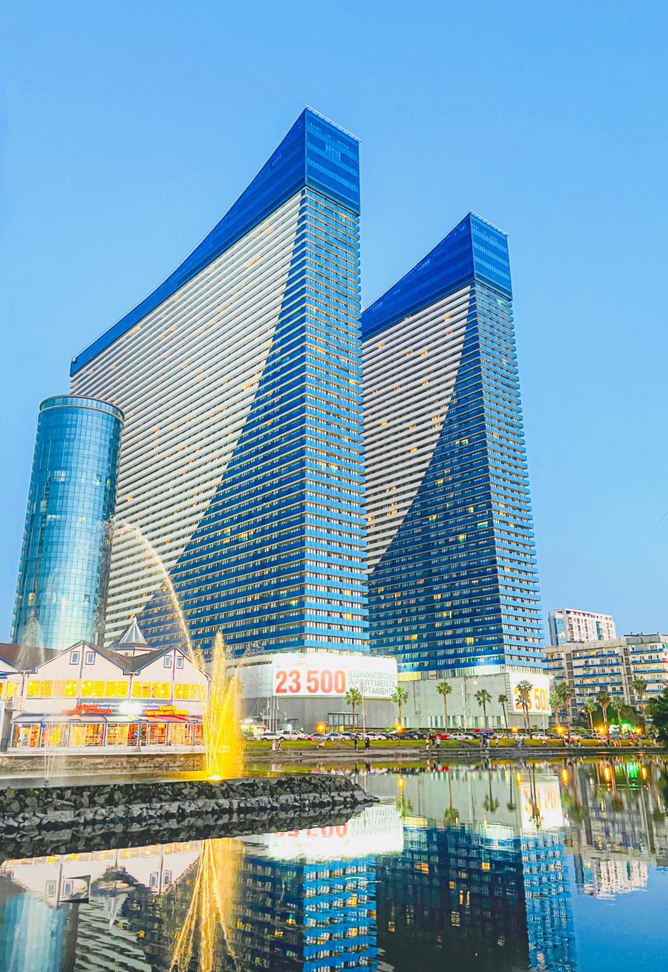 Luxury Batumi Hotel Екстериор снимка