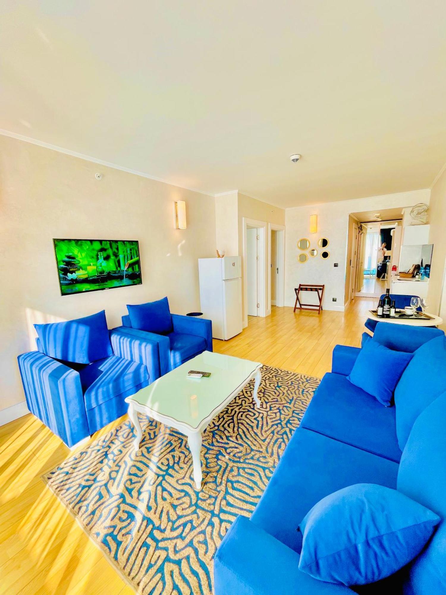 Luxury Batumi Hotel Екстериор снимка