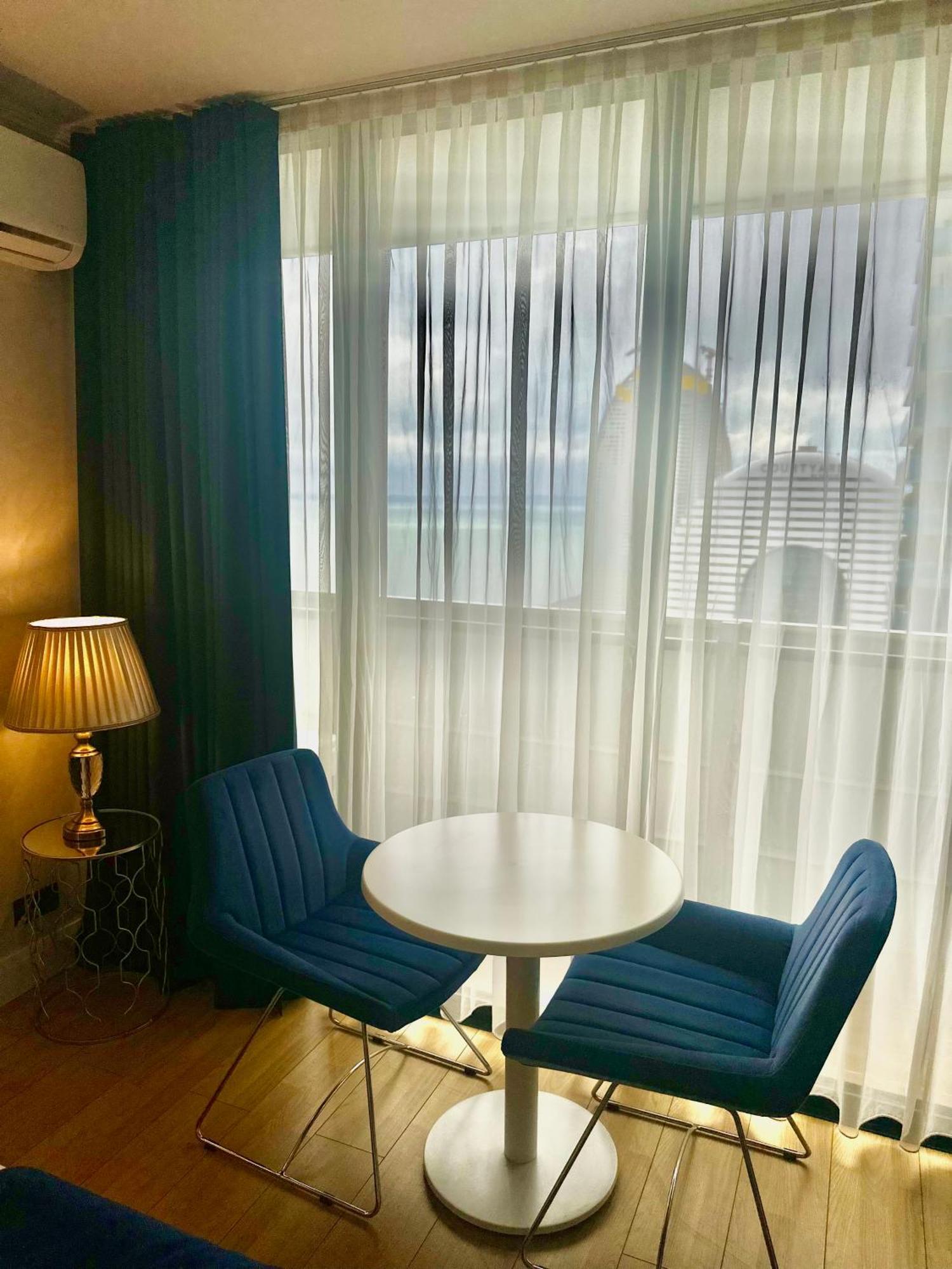 Luxury Batumi Hotel Екстериор снимка