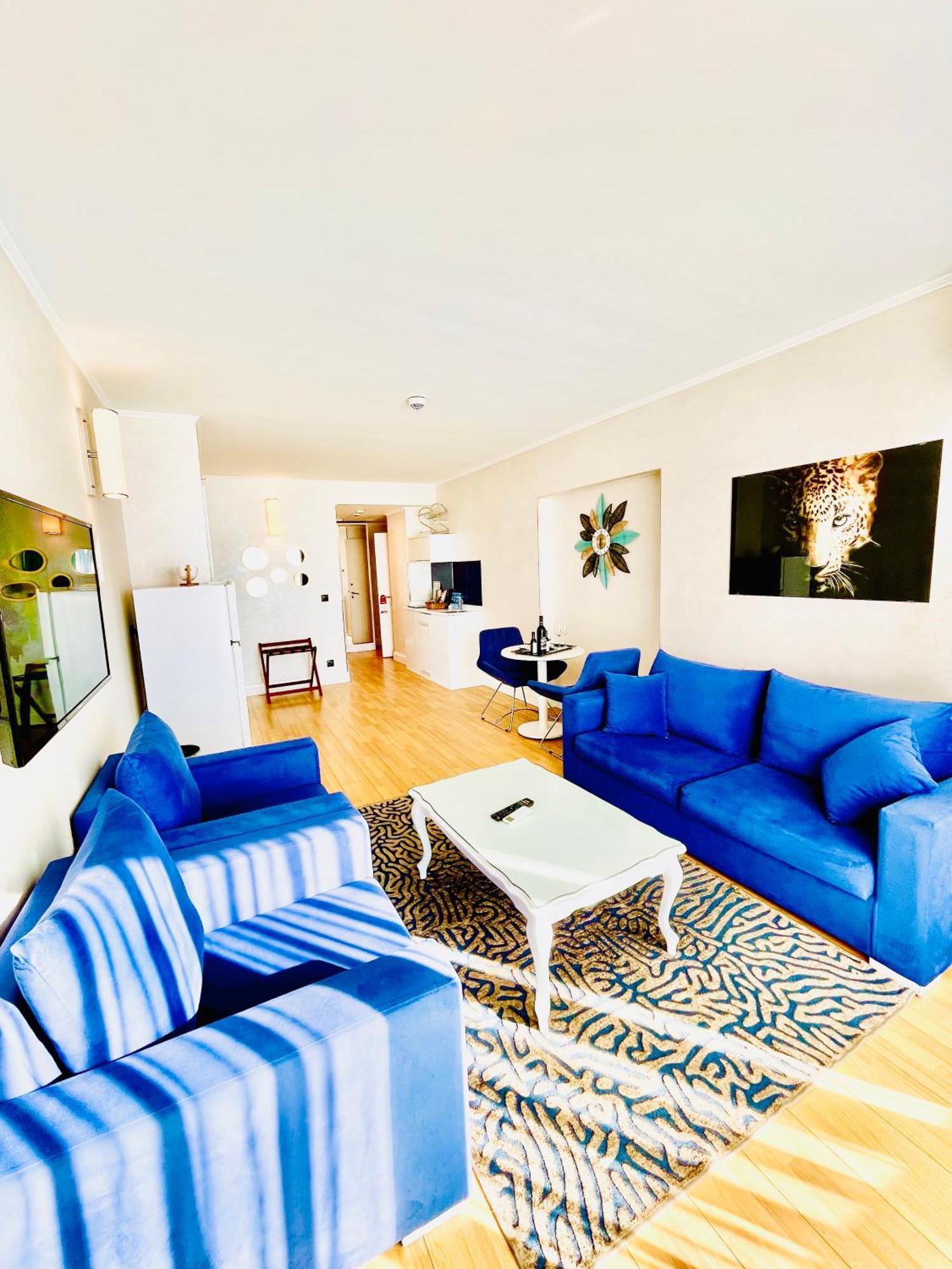 Luxury Batumi Hotel Екстериор снимка