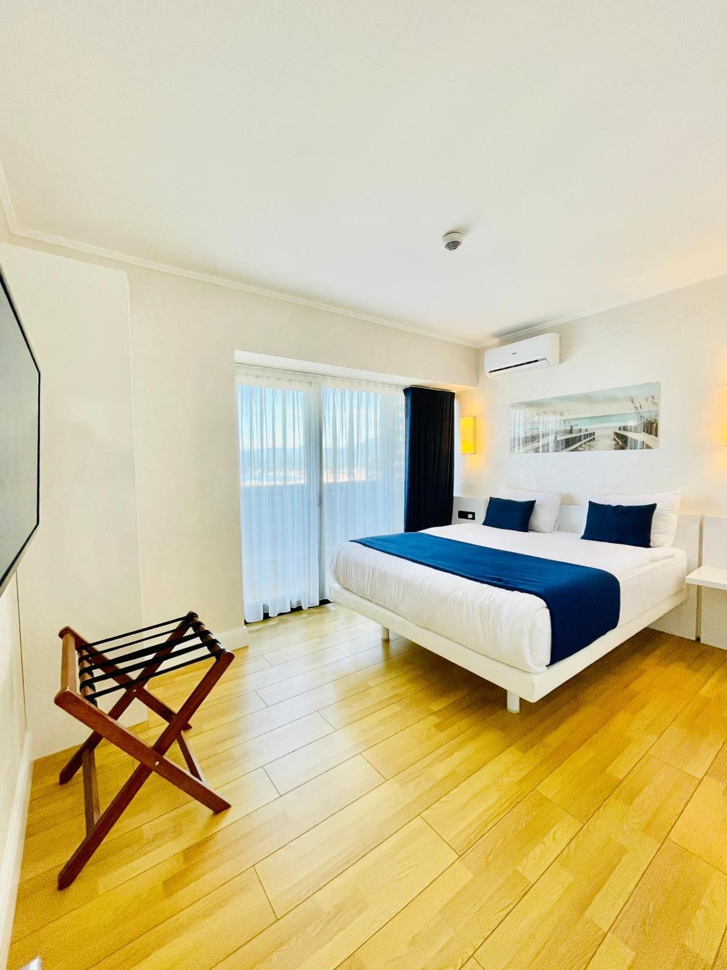 Luxury Batumi Hotel Екстериор снимка